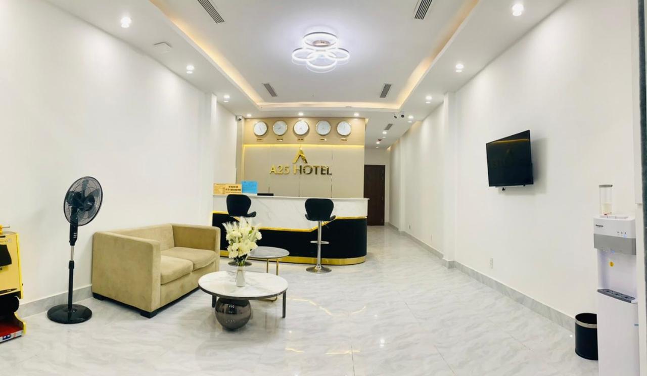 A25 Hotel - 14 Ho Huan Nghiep Хошимін Екстер'єр фото